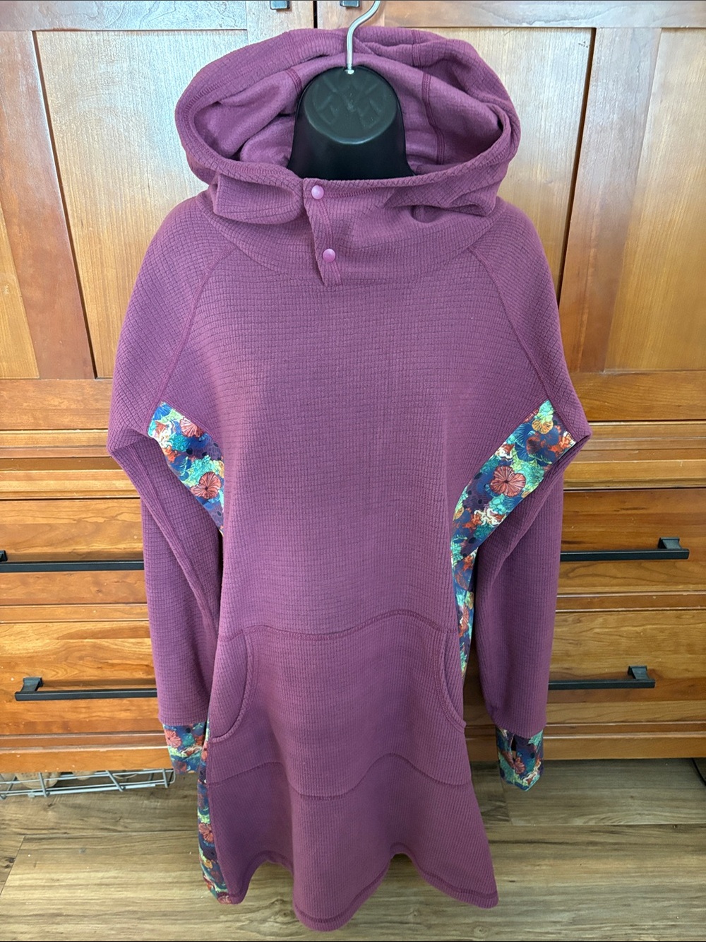 Youer treasure Hooded Pullover Dress in Plum Treasure Dress 'Air' |